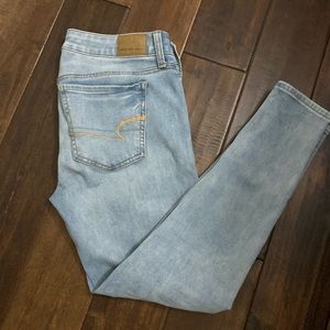 American eagle light washed denim